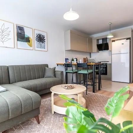 アパート Stylish 2br Near Vialand Mall With Nespresso イスタンブール